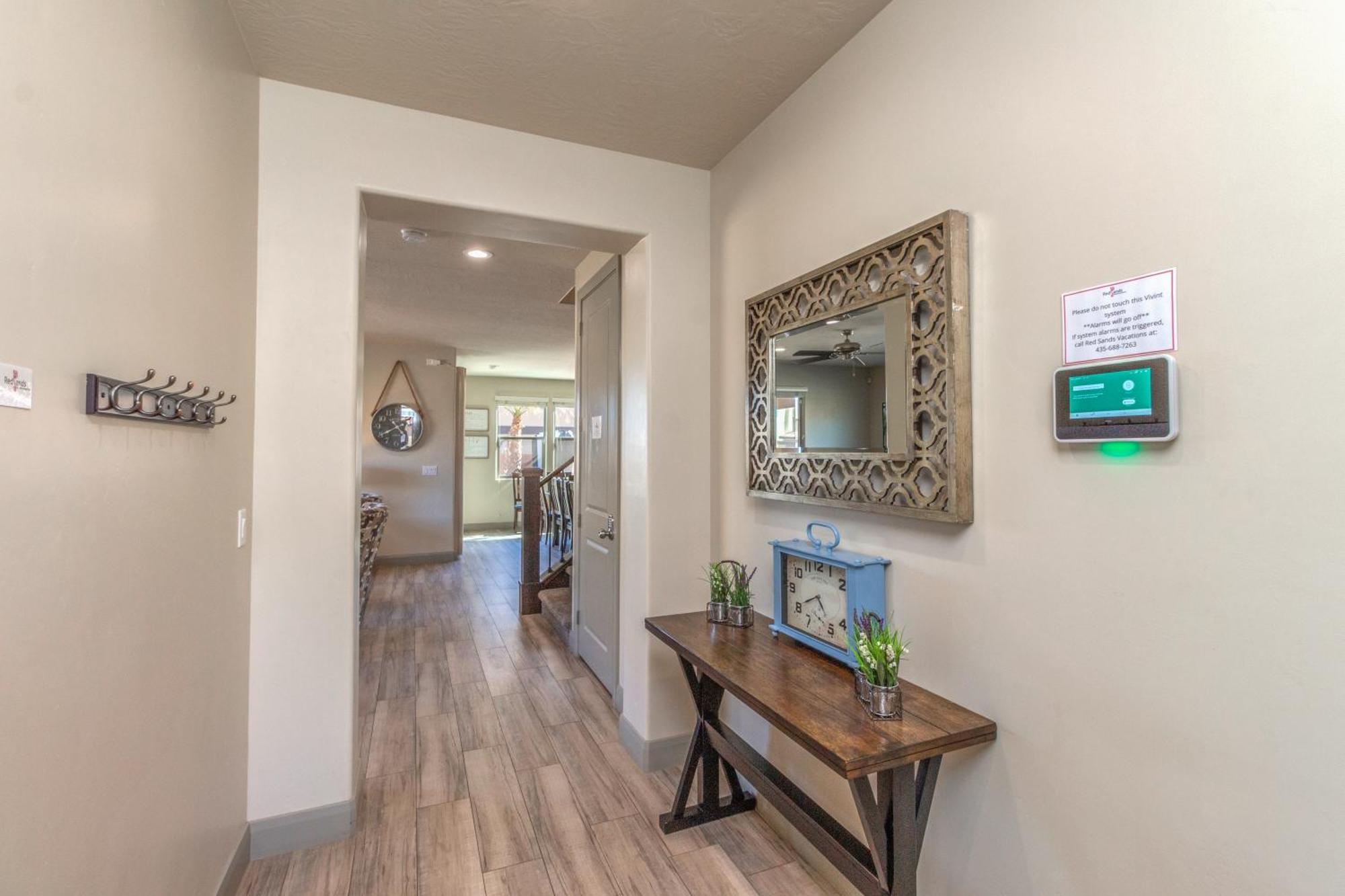 Pv 99 Private Hot Tub, Ping Pong Table, Xbox X Series And Resort Amenities Santa Clara Extérieur photo